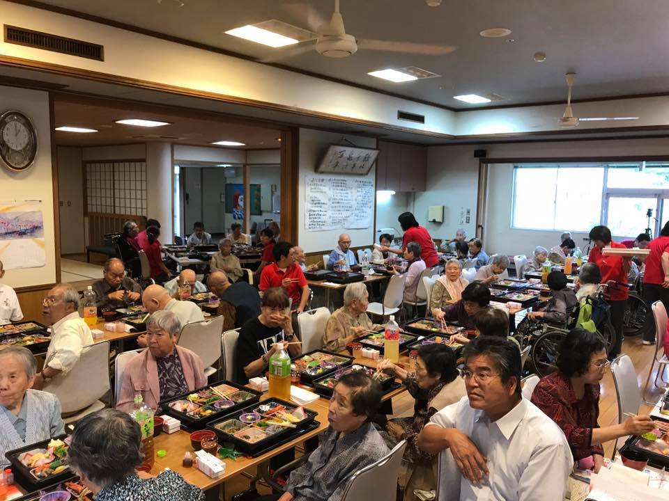 三股町養護老人ホームの敬老会