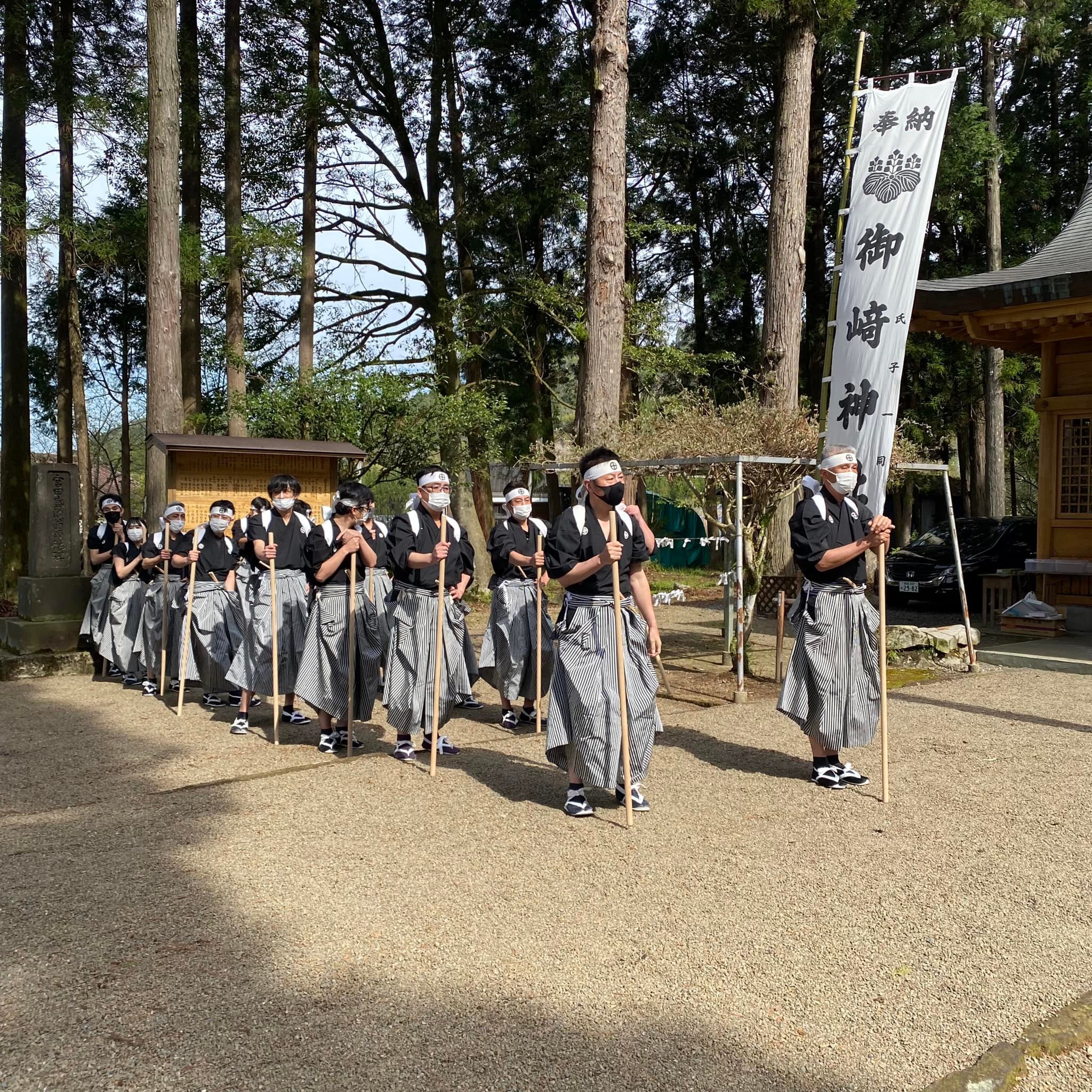 地元の社の春祭り